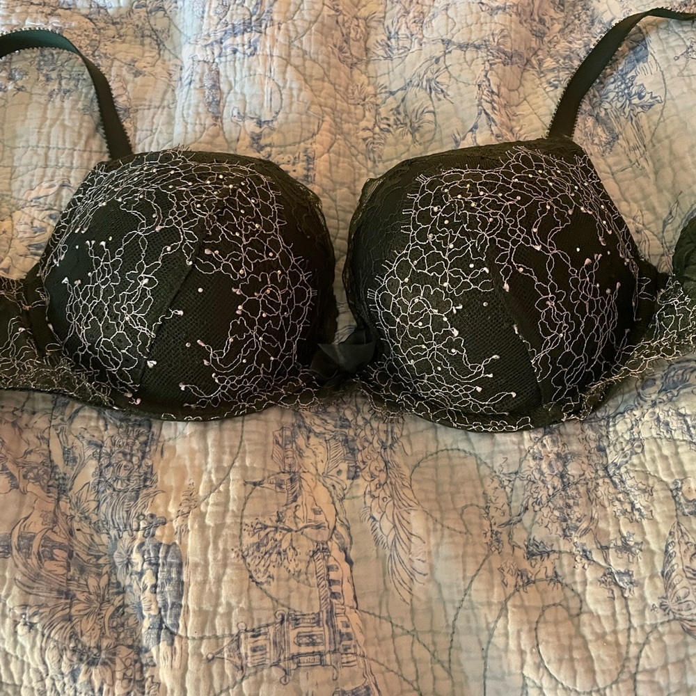 Victorias Secret Dream Angels push up in Dark green with embellishment, 34D